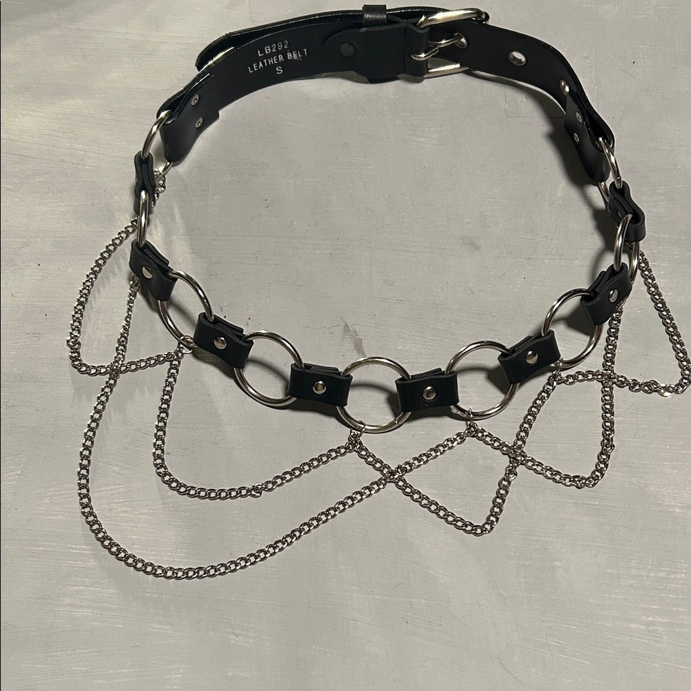 Black Leather & Polished Chrome Bondage Style Women’s Belt, Size Small - Picture 1 of 7